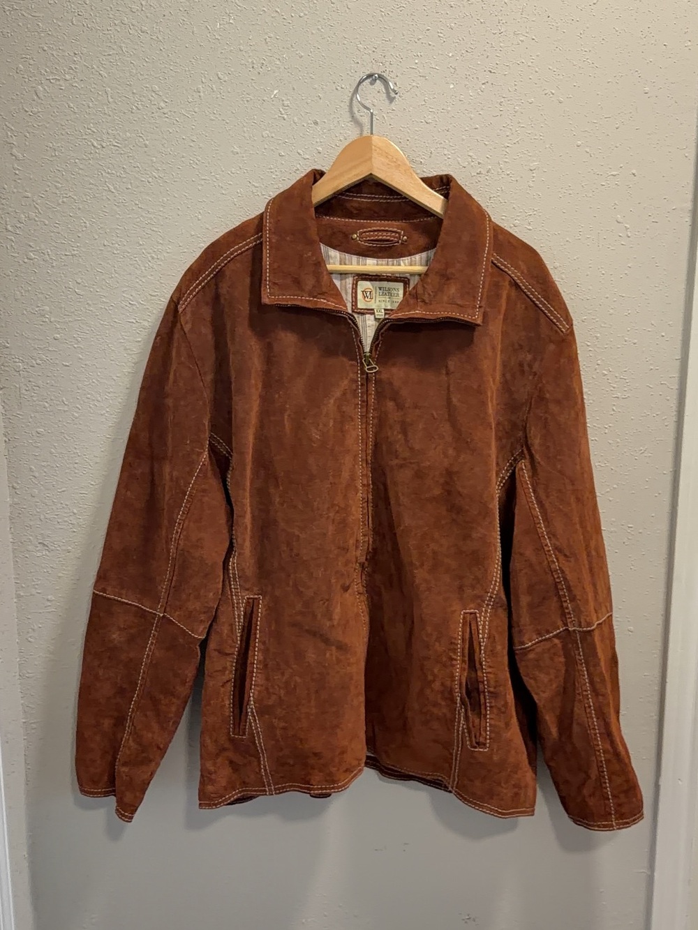 Wilsons Suede and Leather Saddle brown
Full Zip Jack Size XLL